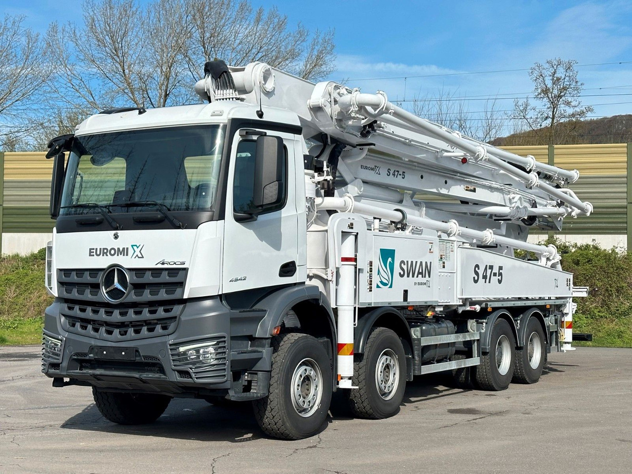 Mercedes-Benz Arocs 5 4542 8x4 SWAN TSP 47-5 160RZ ( 47m ) - Concrete mixer truck: picture 1 Mercedes-Benz Arocs 5 4542 8x4 SWAN TSP 47-5 160RZ ( 47m ) - Concrete mixer truck: picture 1