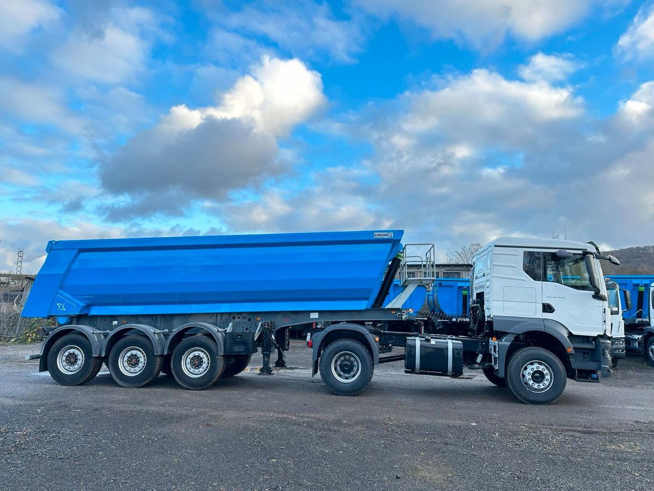 MAN TGS 22.440 4x2 Euro 2 EuromixMTP Kipper 27m³ MAN TGS 22.440 4x2 Euro 2 EuromixMTP Kipper 27m³ - Tractor unit: picture 4 MAN TGS 22.440 4x2 Euro 2 EuromixMTP Kipper 27m³ MAN TGS 22.440 4x2 Euro 2 EuromixMTP Kipper 27m³ - Tractor unit: picture 4
