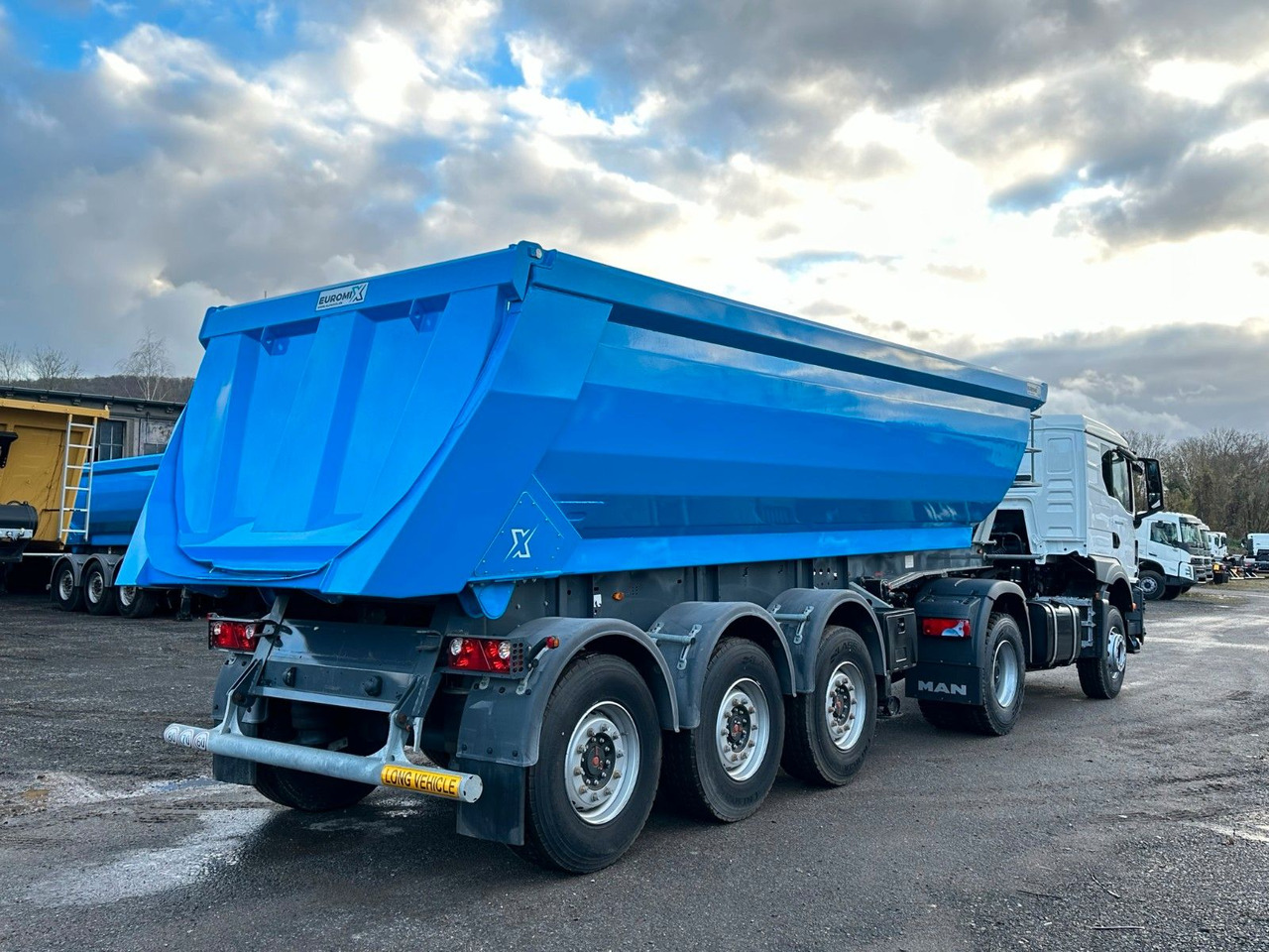 MAN TGS 22.440 4x2 Euro 2 EuromixMTP Kipper 27m³ MAN TGS 22.440 4x2 Euro 2 EuromixMTP Kipper 27m³ - Tractor unit: picture 5 MAN TGS 22.440 4x2 Euro 2 EuromixMTP Kipper 27m³ MAN TGS 22.440 4x2 Euro 2 EuromixMTP Kipper 27m³ - Tractor unit: picture 5