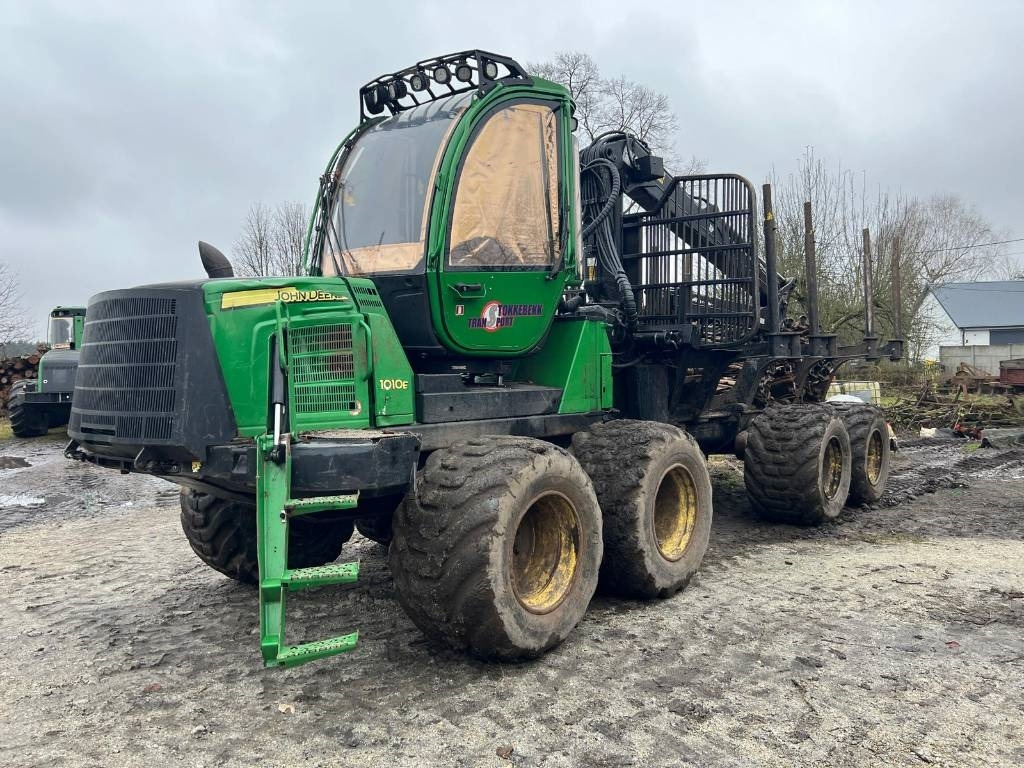 John Deere 1010 E - Forwarder: picture 1 John Deere 1010 E - Forwarder: picture 1