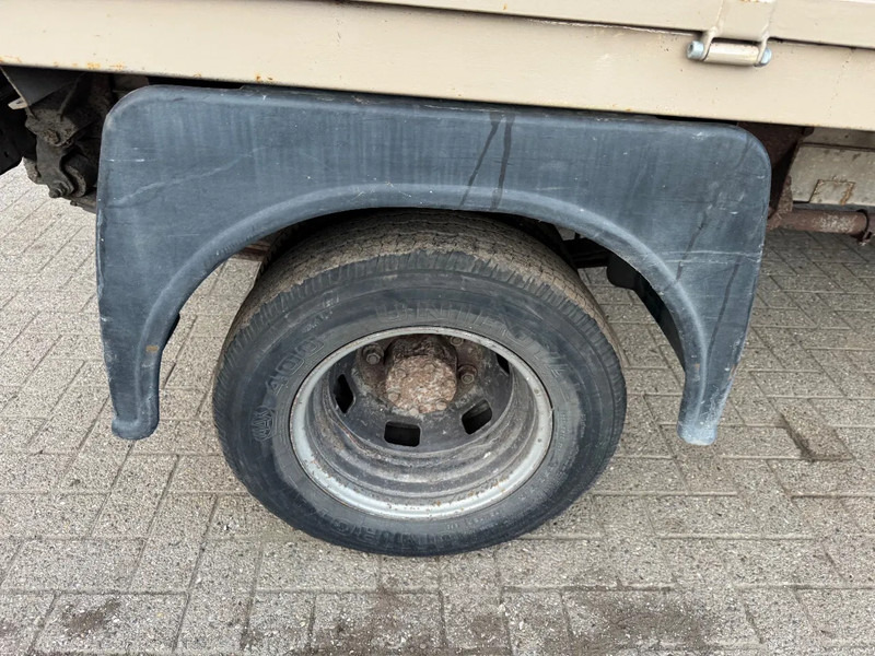 Ford Transit **BELGIAN ORIGINE-DIESEL** - Flatbed van: picture 4 Ford Transit **BELGIAN ORIGINE-DIESEL** - Flatbed van: picture 4