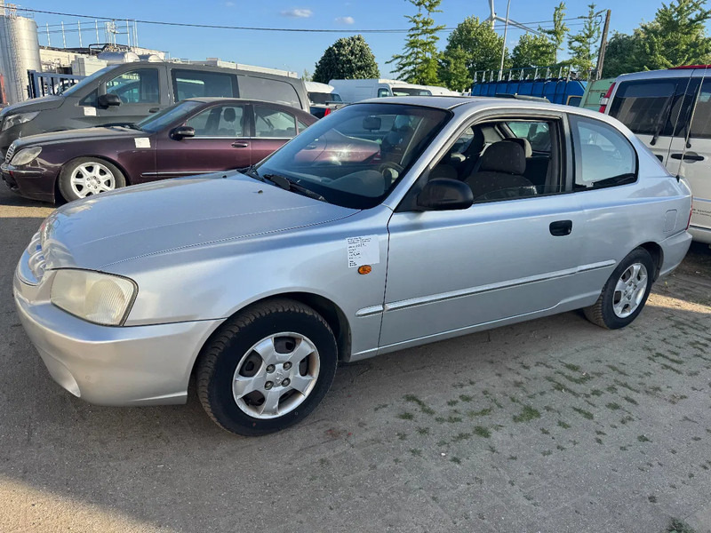 Hyundai Accent **PETROL-ESSENCE-BELGIUM CAR** - Sedan: picture 1 Hyundai Accent **PETROL-ESSENCE-BELGIUM CAR** - Sedan: picture 1