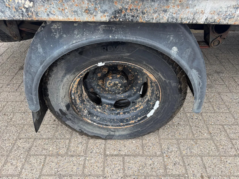 Mitsubishi FUSO 3C13 **BELGIAN VAN-3.0 ENGINE** - Flatbed van: picture 5 Mitsubishi FUSO 3C13 **BELGIAN VAN-3.0 ENGINE** - Flatbed van: picture 5