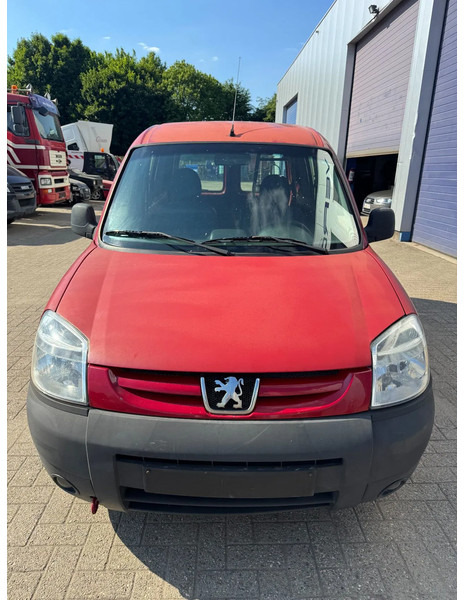 Peugeot Partner - Small van: picture 3 Peugeot Partner - Small van: picture 3