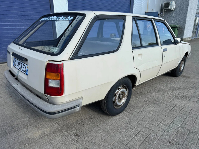 Renault 18 **ESSENCE-PETROL** - Station wagon: picture 4 Renault 18 **ESSENCE-PETROL** - Station wagon: picture 4