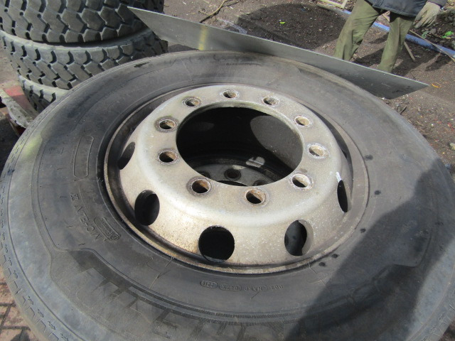 315/70/22.5 ‘ALCOA'(4) MICHELIN STEER PATTERN – 4 PIECE SET - Tire for Truck: picture 5 315/70/22.5 ‘ALCOA'(4) MICHELIN STEER PATTERN – 4 PIECE SET - Tire for Truck: picture 5