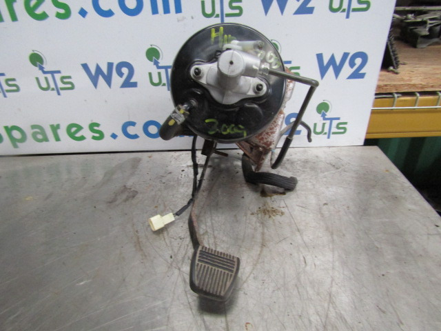 HINO 300 SERIES CLUTCH SERVO COMPLETE P/NO 131030-30030 - Engine and parts for Truck: picture 1 HINO 300 SERIES CLUTCH SERVO COMPLETE P/NO 131030-30030 - Engine and parts for Truck: picture 1