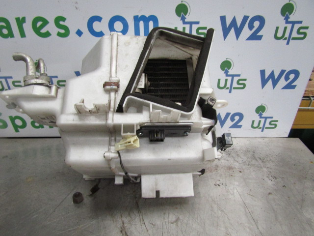 HINO 300 SERIES (N04C) HEATER MATRIX - Engine and parts for Truck: picture 2 HINO 300 SERIES (N04C) HEATER MATRIX - Engine and parts for Truck: picture 2