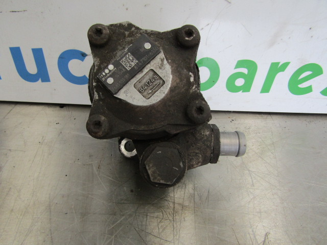 MAN TGS/TGX D2066 POWER STEERING PUMP P/NO 51.47101.6136 - Steering for Truck: picture 1 MAN TGS/TGX D2066 POWER STEERING PUMP P/NO 51.47101.6136 - Steering for Truck: picture 1