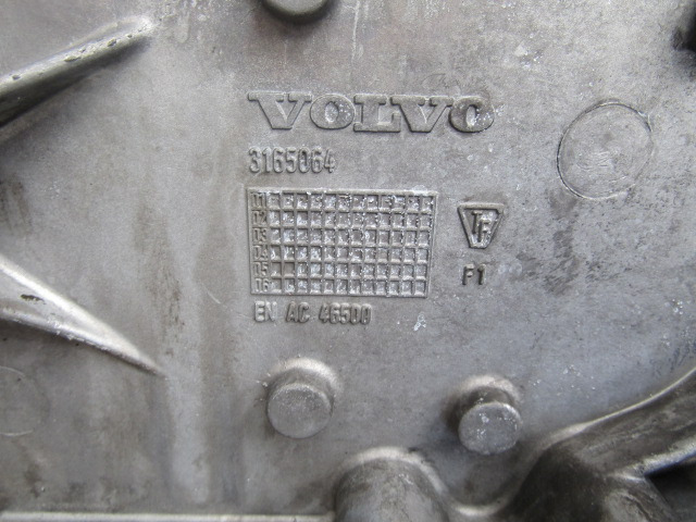 VOLVO FH D12 D FRONT TIMING COVER P/NO 3165064 - Engine and parts for Truck: picture 2 VOLVO FH D12 D FRONT TIMING COVER P/NO 3165064 - Engine and parts for Truck: picture 2