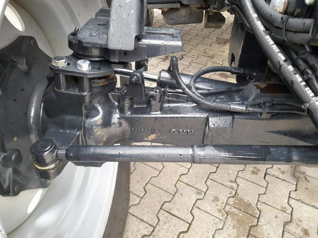 Case IH Puma 165 MC - Farm tractor: picture 2 Case IH Puma 165 MC - Farm tractor: picture 2