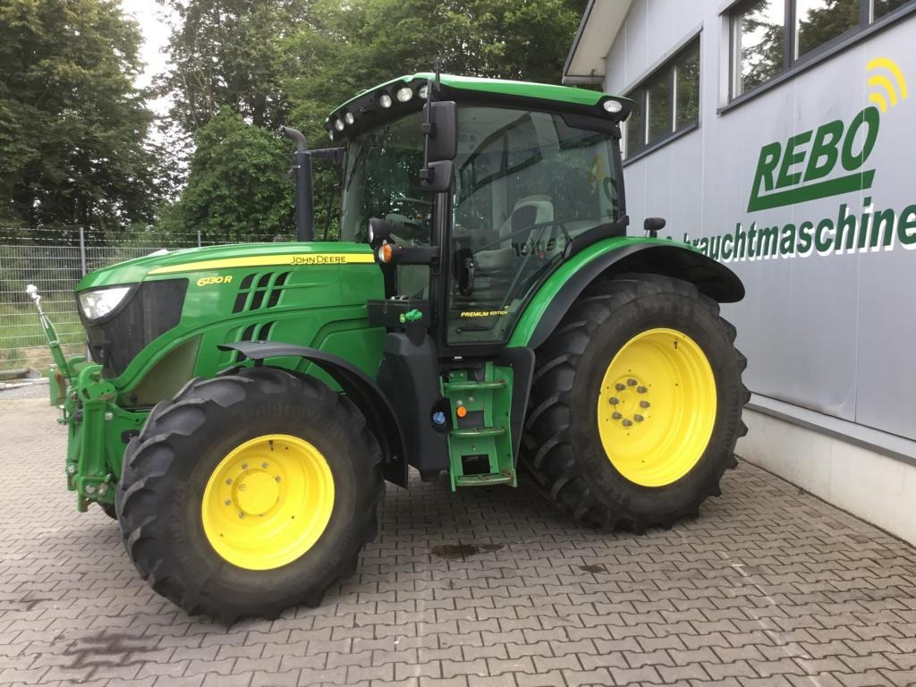 John Deere 6130R - Farm tractor: picture 1 John Deere 6130R - Farm tractor: picture 1