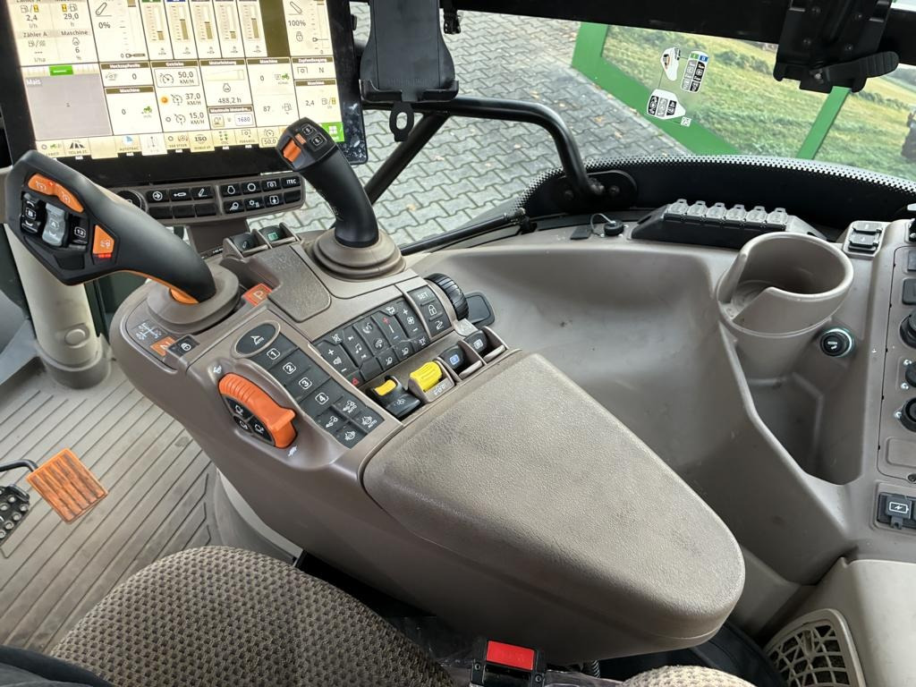 John Deere 6R150 - Farm tractor: picture 4 John Deere 6R150 - Farm tractor: picture 4