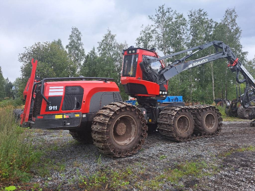 Komatsu 911  - Forestry harvester: picture 3 Komatsu 911  - Forestry harvester: picture 3