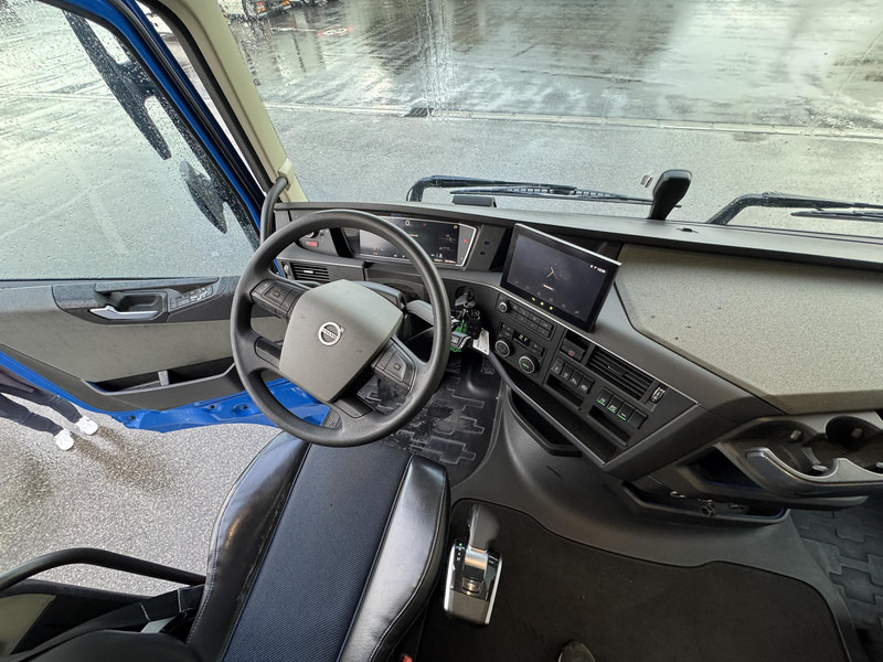 Volvo FH - Tractor unit: picture 1 Volvo FH - Tractor unit: picture 1