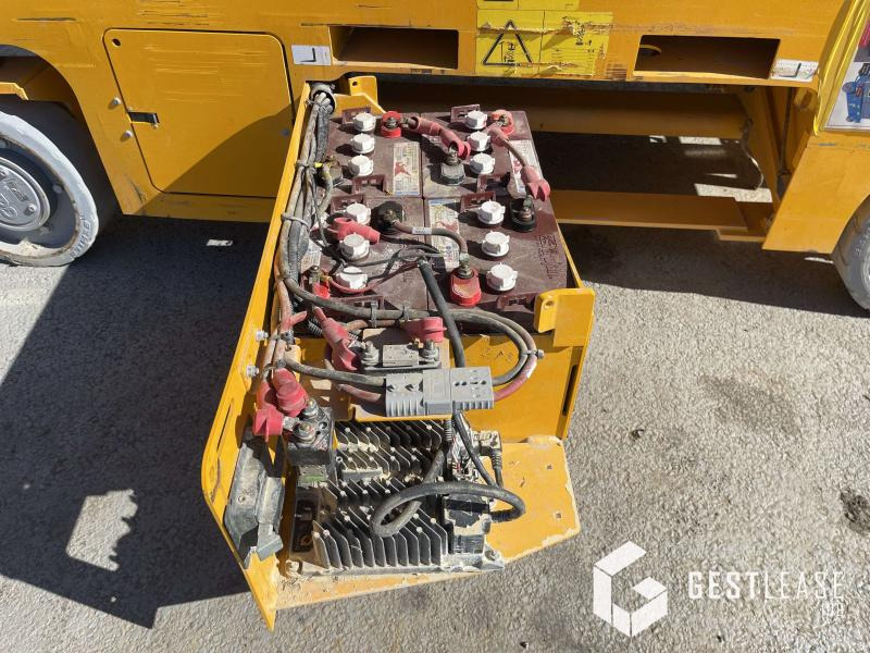 Scissor lift Genie GS-2646: picture 16