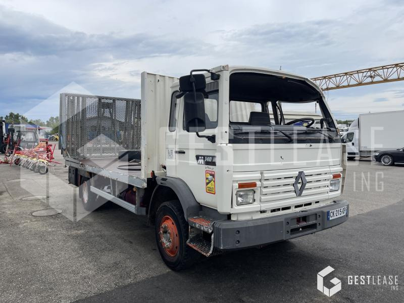 Renault Midlum 140.13 - Dropside/ Flatbed truck: picture 4 Renault Midlum 140.13 - Dropside/ Flatbed truck: picture 4