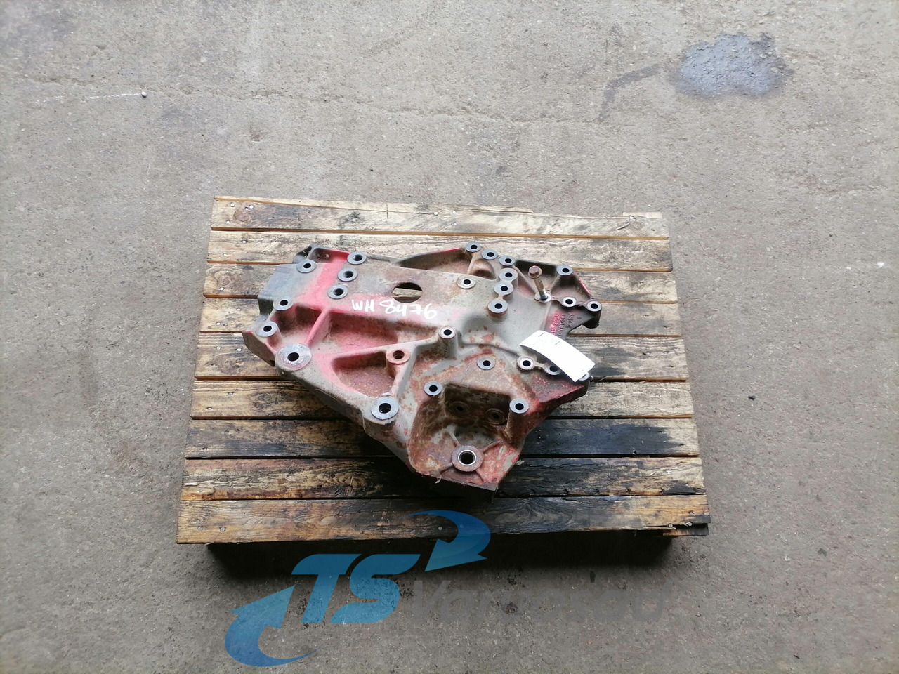 MAN Bracket 81413133005 - Frame/ Chassis for Truck: picture 1 MAN Bracket 81413133005 - Frame/ Chassis for Truck: picture 1