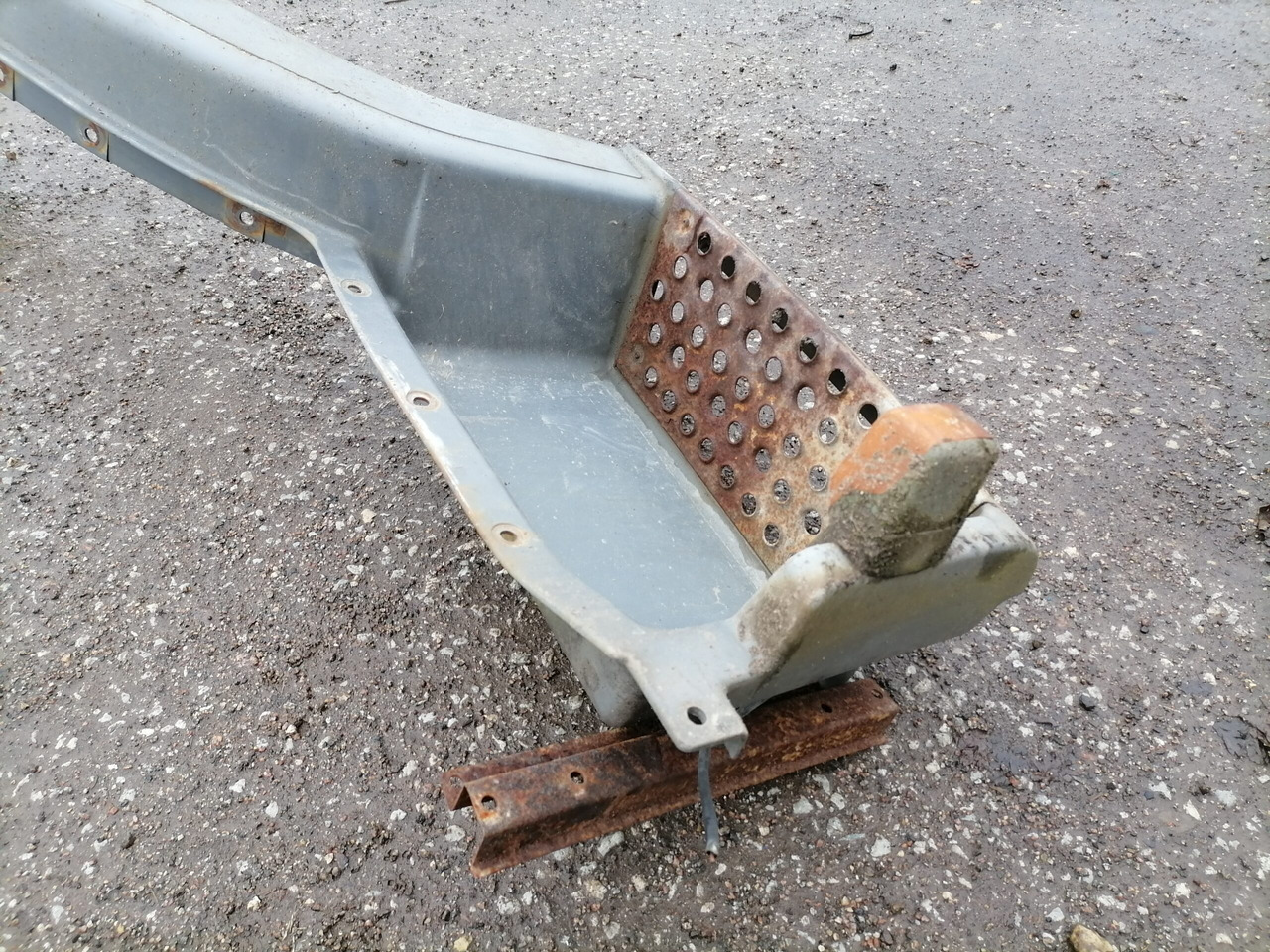 MB Astmelaua plastik 9736602601 - Footstep for Truck: picture 5 MB Astmelaua plastik 9736602601 - Footstep for Truck: picture 5