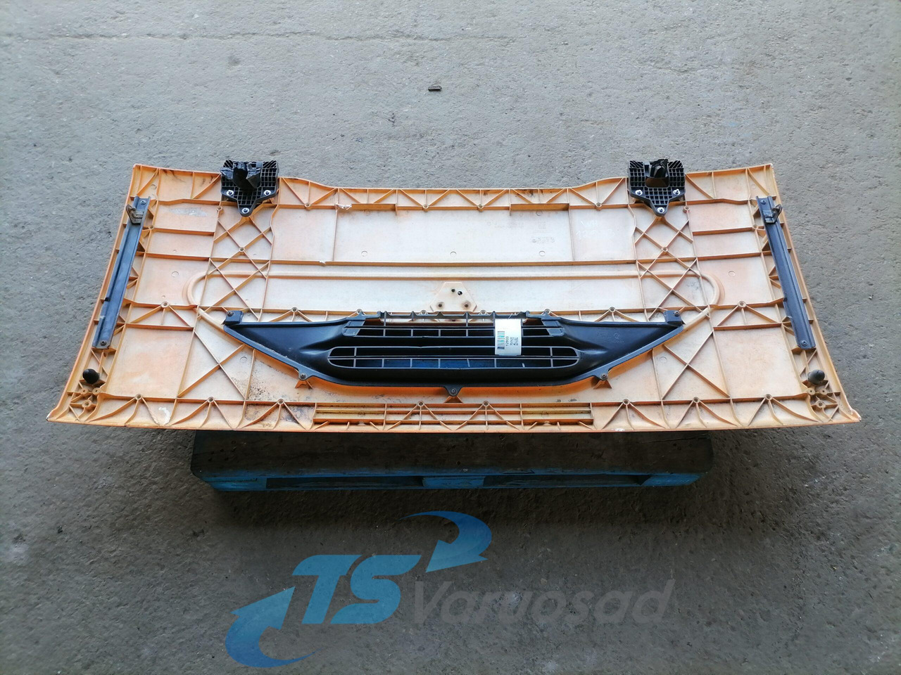 Renault Iluvõre 5010301618 - Grill for Truck: picture 2 Renault Iluvõre 5010301618 - Grill for Truck: picture 2