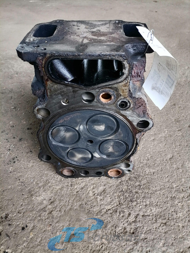 Scania Cylinder head, XPI 1921303 - Cylinder head for Truck: picture 3 Scania Cylinder head, XPI 1921303 - Cylinder head for Truck: picture 3