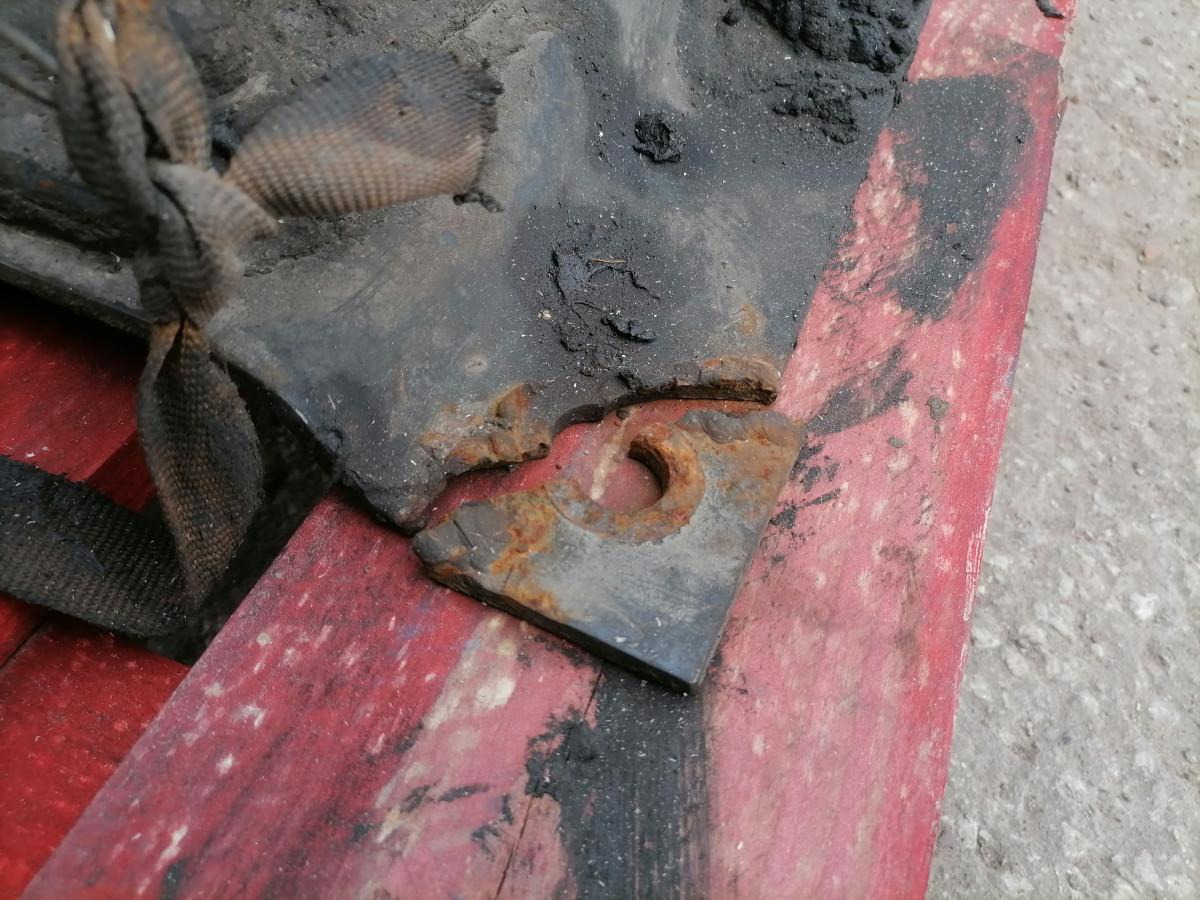 Scania Fifht wheel 1353631 - Fifth wheel coupling for Truck: picture 5 Scania Fifht wheel 1353631 - Fifth wheel coupling for Truck: picture 5