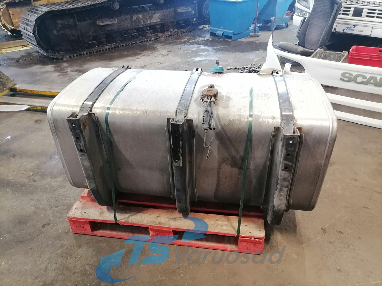 Scania Kütusepaak 600L 1871191 - Fuel tank for Truck: picture 5 Scania Kütusepaak 600L 1871191 - Fuel tank for Truck: picture 5