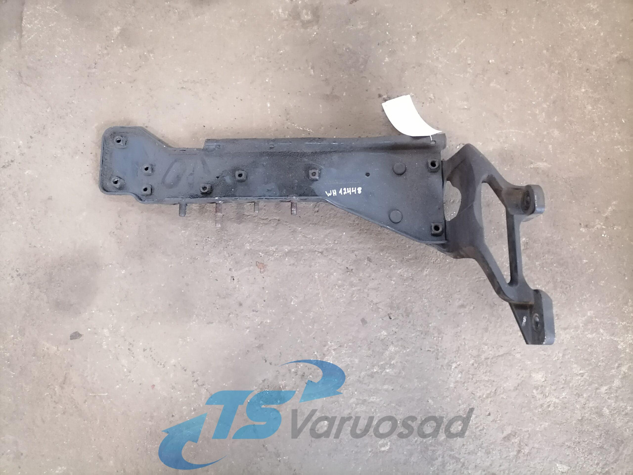 Scania Muffler carrier 1541019 - Muffler for Truck: picture 1 Scania Muffler carrier 1541019 - Muffler for Truck: picture 1