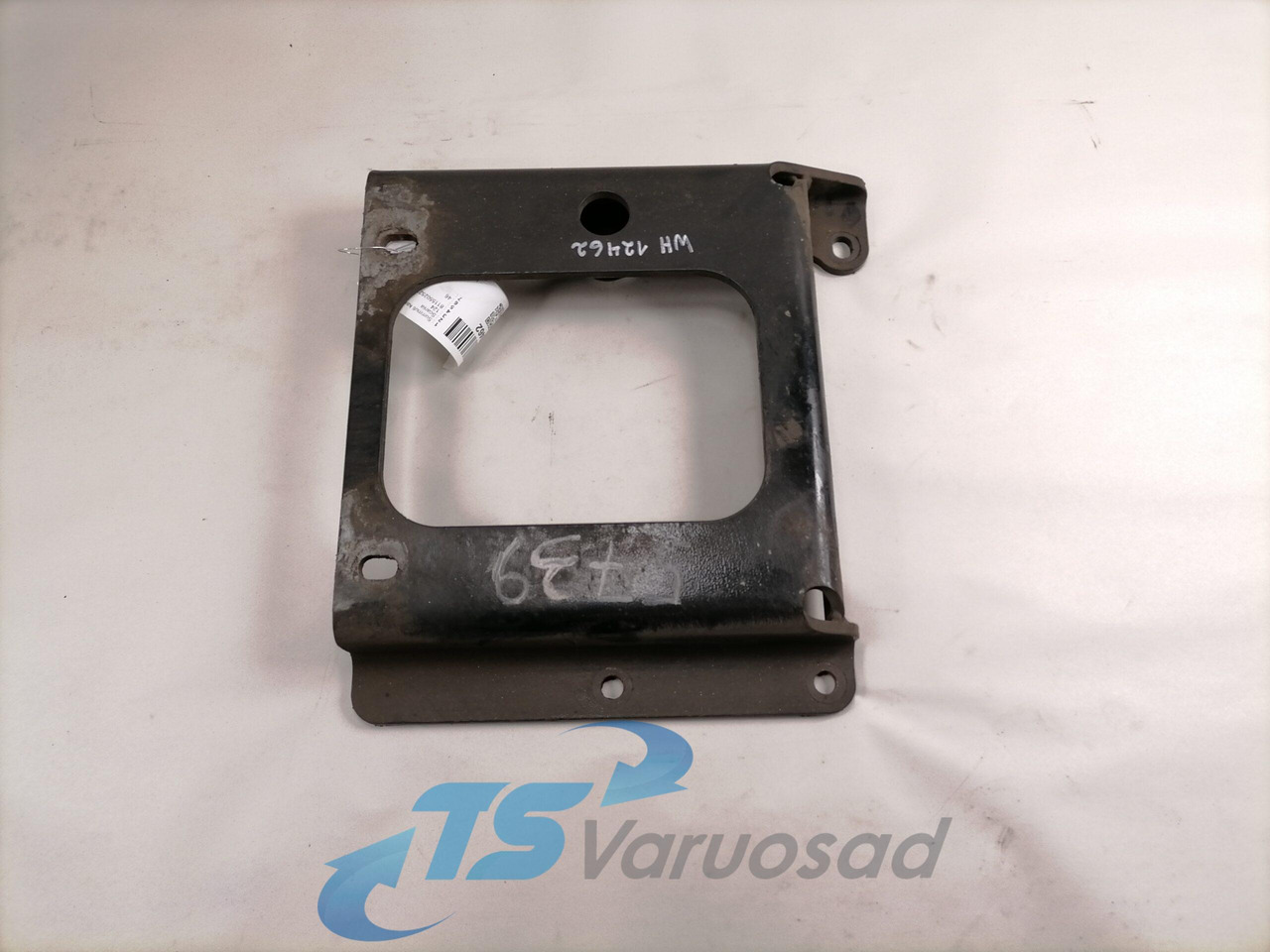 Scania Muffler carrier 81155025223 - Muffler for Truck: picture 1 Scania Muffler carrier 81155025223 - Muffler for Truck: picture 1