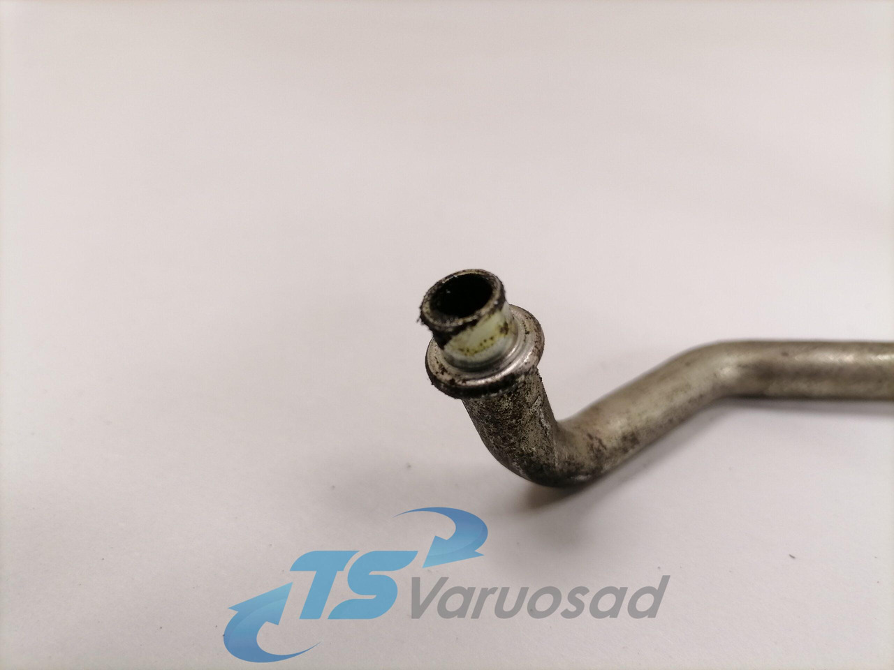 Volvo A/C pipe 20865099 - Heating/ Ventilation for Truck: picture 3 Volvo A/C pipe 20865099 - Heating/ Ventilation for Truck: picture 3
