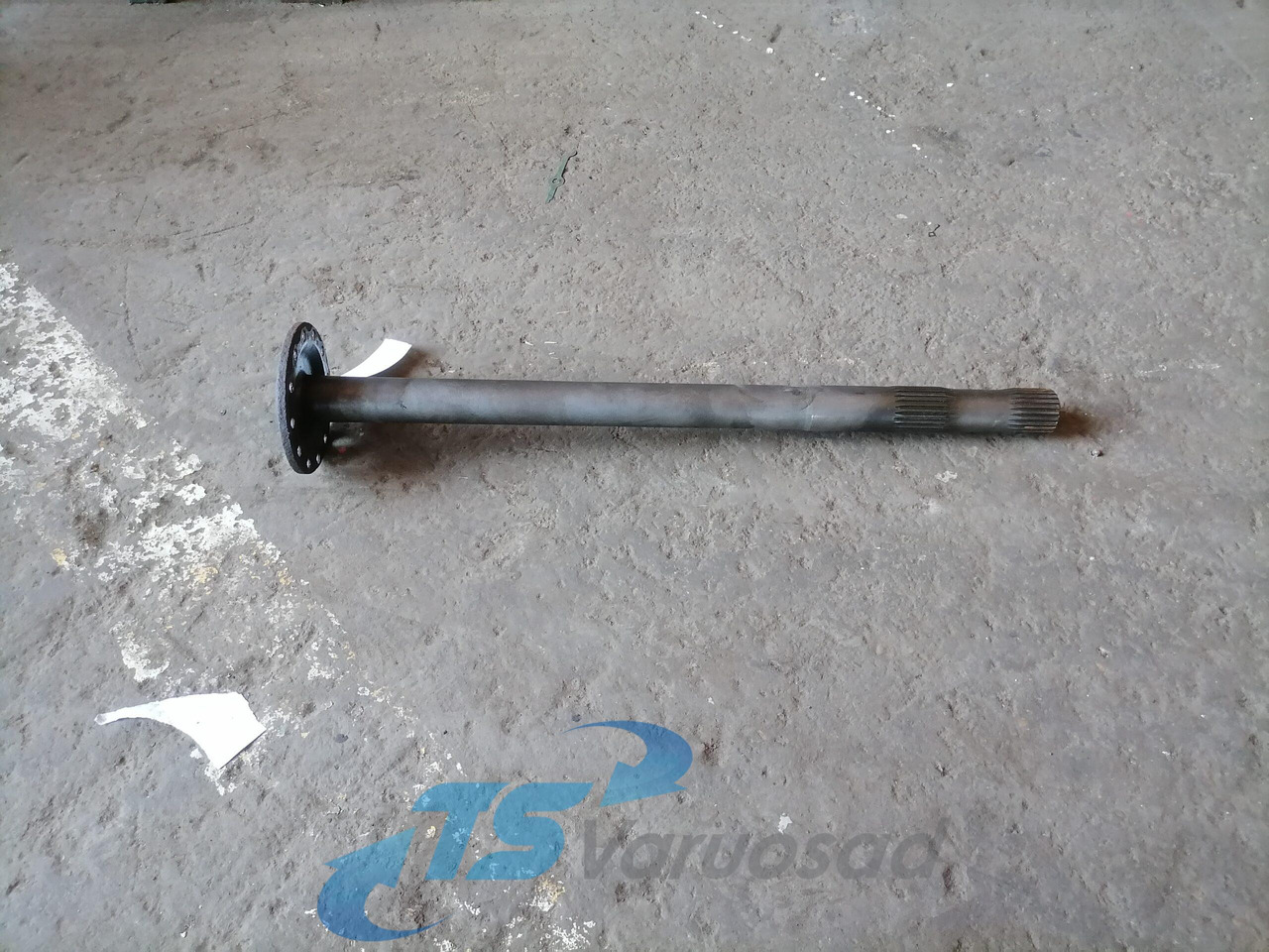 Volvo Drive shaft 1524628 - Drive shaft for Truck: picture 1 Volvo Drive shaft 1524628 - Drive shaft for Truck: picture 1