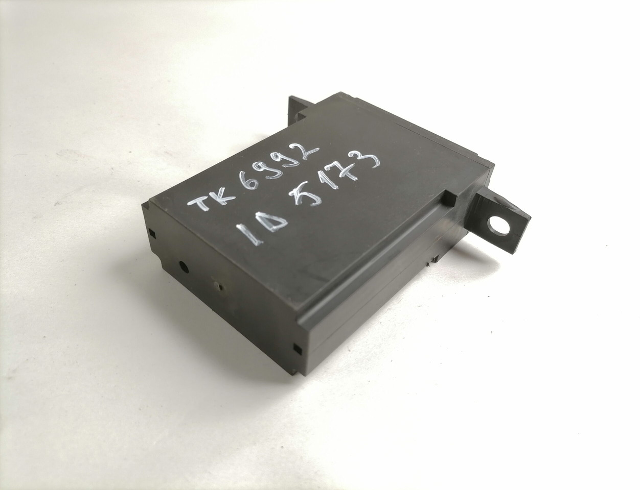Volvo Ecu, door lock 20518033 - ECU for Truck: picture 4 Volvo Ecu, door lock 20518033 - ECU for Truck: picture 4