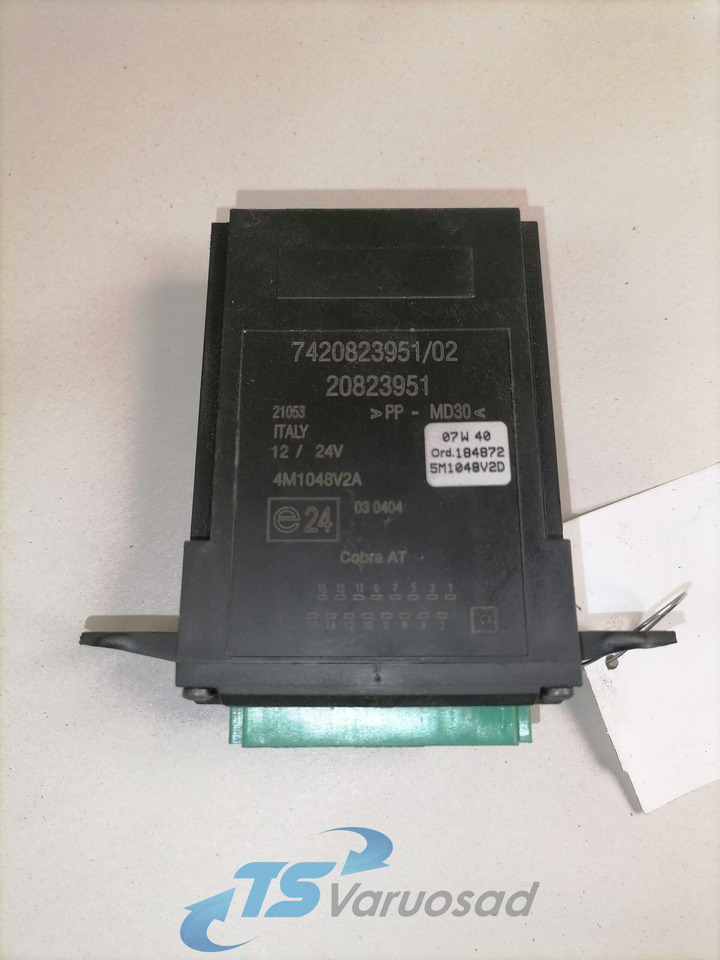 Volvo Ecu, door lock 20823951 - ECU for Truck: picture 2 Volvo Ecu, door lock 20823951 - ECU for Truck: picture 2