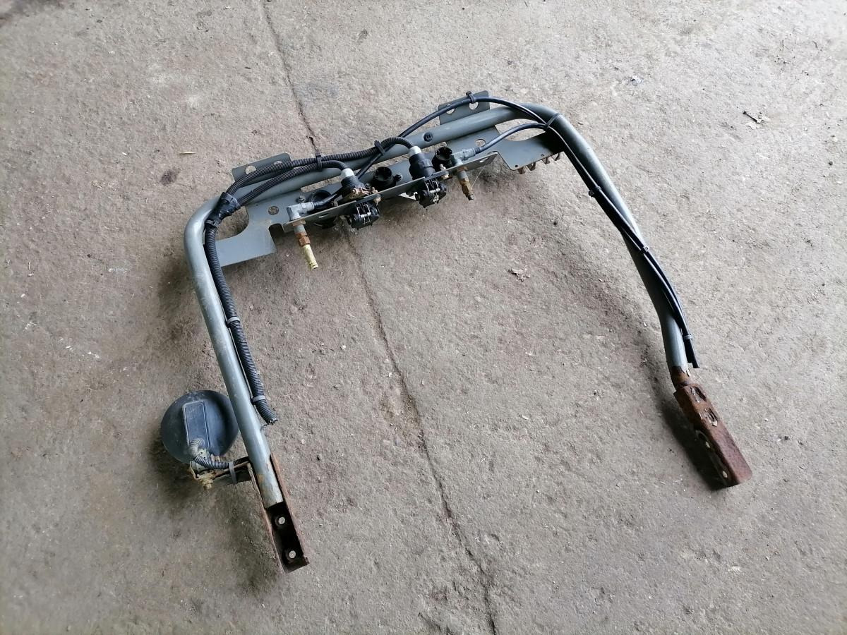 Volvo Kabiini tagune haagise pistikute kinnitusraam 1629142 - Frame/ Chassis for Truck: picture 2 Volvo Kabiini tagune haagise pistikute kinnitusraam 1629142 - Frame/ Chassis for Truck: picture 2