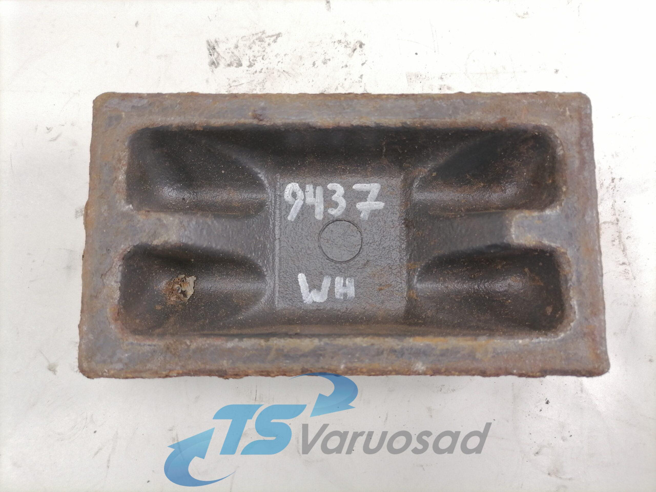 Volvo Spring plate 20734017 - Suspension for Truck: picture 3 Volvo Spring plate 20734017 - Suspension for Truck: picture 3