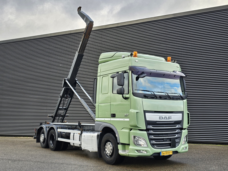 DAF XF 460 6x2 SPACECAB / HOOKLIFT / ABROLKIPPER - Hook lift truck: picture 4 DAF XF 460 6x2 SPACECAB / HOOKLIFT / ABROLKIPPER - Hook lift truck: picture 4
