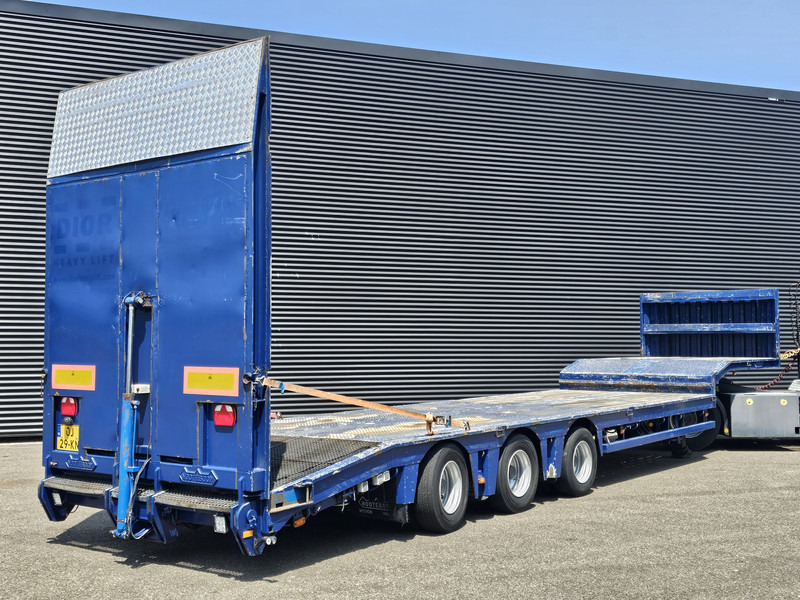 Nooteboom OSD-48-03/L / MACHINE / HYDRAULIC RAMP / HEFTRUCK - Low loader semi-trailer: picture 2 Nooteboom OSD-48-03/L / MACHINE / HYDRAULIC RAMP / HEFTRUCK - Low loader semi-trailer: picture 2