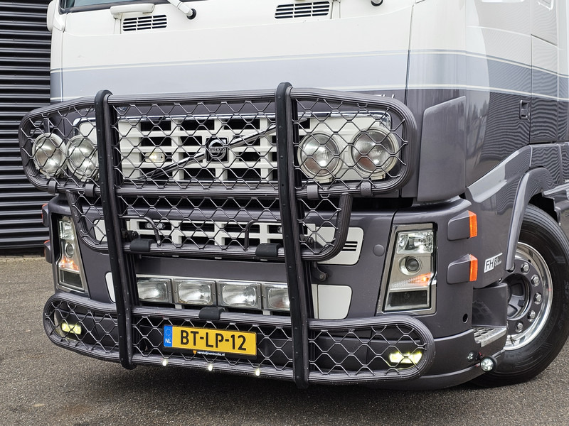 Volvo FH400 4X2 / SHOWTRUCK / SPECIAL / EXHAUST VALVE - Tractor unit: picture 4 Volvo FH400 4X2 / SHOWTRUCK / SPECIAL / EXHAUST VALVE - Tractor unit: picture 4
