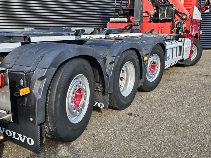 Hook lift truck, Crane truck Volvo FM 420 8x2 / HIAB HOOKLIFT + 30 t/m CRANE - KRAN: picture 10 Hook lift truck, Crane truck Volvo FM 420 8x2 / HIAB HOOKLIFT + 30 t/m CRANE - KRAN: picture 10