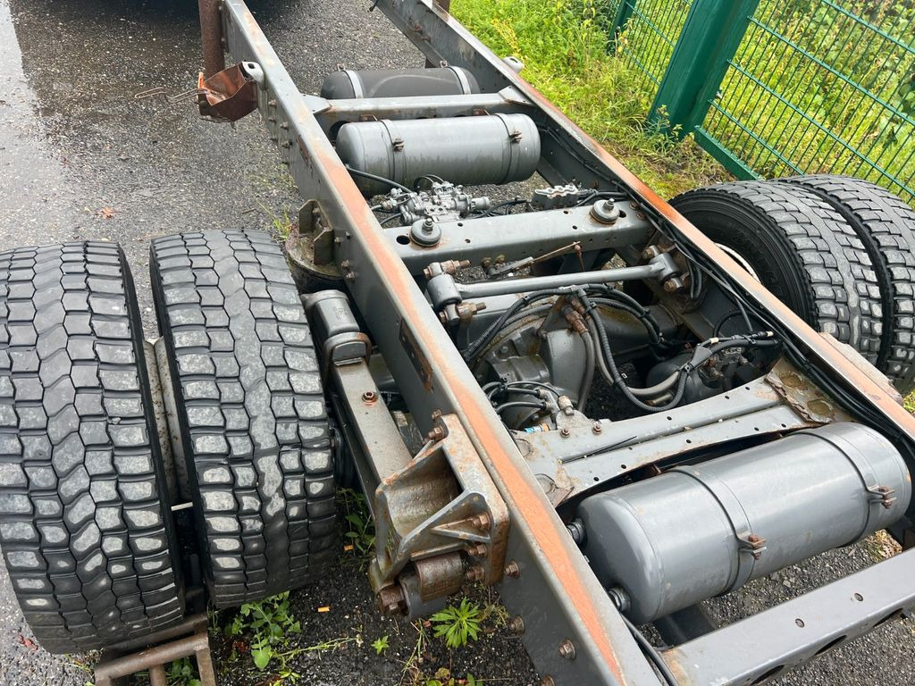 DAF LF 45.220 12 to. for PARTS no engine no gearbox! - Curtainsider truck: picture 2 DAF LF 45.220 12 to. for PARTS no engine no gearbox! - Curtainsider truck: picture 2