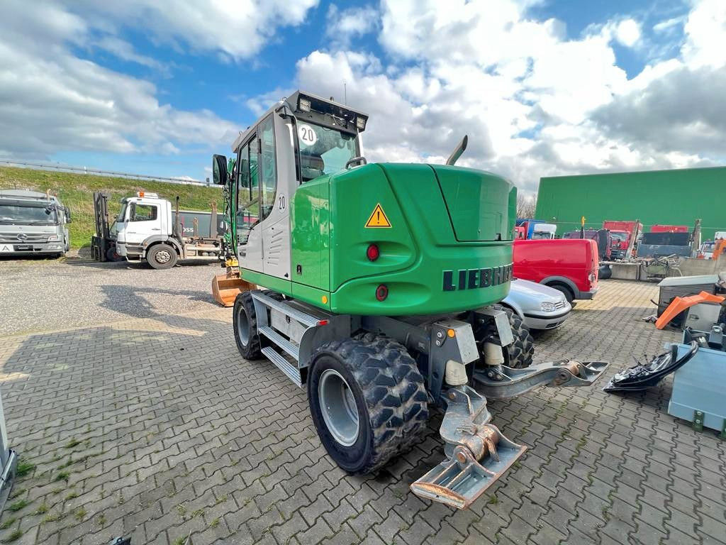 Liebherr A 912 Compact 3X Löffel 3 X Buckets Liebherr A 912 Compact guter Zustand - Wheel excavator: picture 4 Liebherr A 912 Compact 3X Löffel 3 X Buckets Liebherr A 912 Compact guter Zustand - Wheel excavator: picture 4
