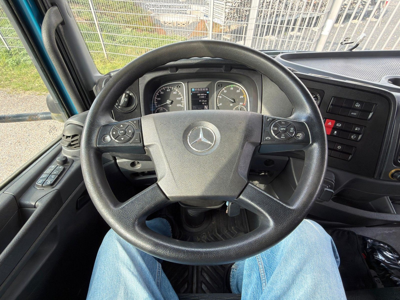 Curtain side van Mercedes-Benz 818 4X2 Pritsche & Plane & Tang Pritsche & Plane Mercedes-Benz 818 4X2 Pritsche & Plane & Tang Pritsche & Plane: picture 14