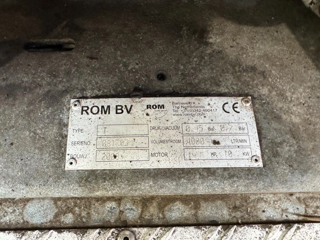 Mercedes-Benz 818 4X2 ROM Toilettenwagen Mercedes-Benz 818 4X2 ROM Toilettenwagen 6 Plätze - Vacuum truck: picture 3 Mercedes-Benz 818 4X2 ROM Toilettenwagen Mercedes-Benz 818 4X2 ROM Toilettenwagen 6 Plätze - Vacuum truck: picture 3