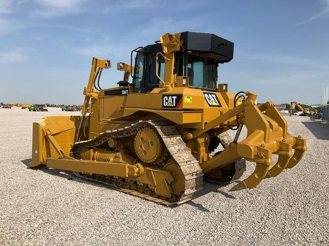 CAT D6T - Bulldozer: picture 2 CAT D6T - Bulldozer: picture 2