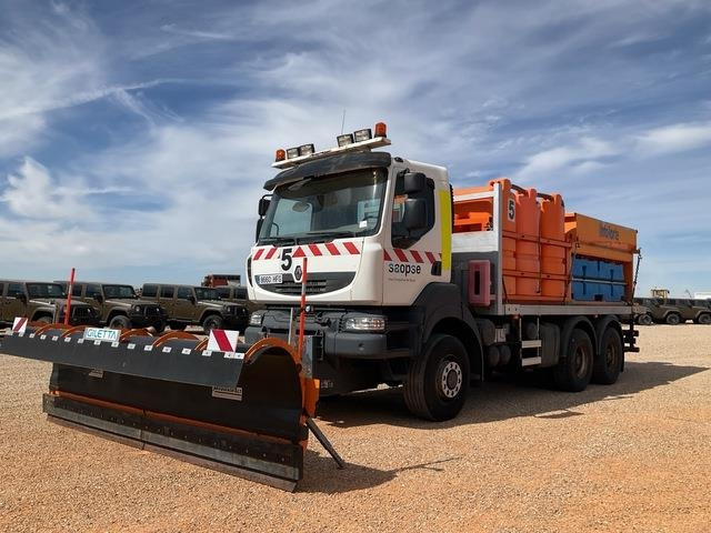 Renault Kerax 380DXI - Snow removal vehicle: picture 1 Renault Kerax 380DXI - Snow removal vehicle: picture 1