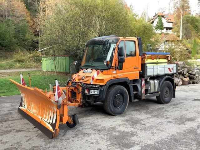 MB Trac Unimog U300 - Snow removal vehicle: picture 1 MB Trac Unimog U300 - Snow removal vehicle: picture 1