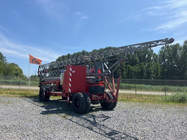 Montalift 102S-4WD(S) - Tower crane: picture 5 Montalift 102S-4WD(S) - Tower crane: picture 5