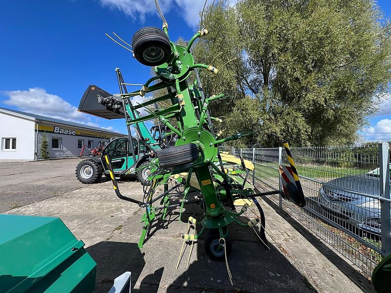 Krone Vendro 900 KW 103-24 - Tedder/ Rake: picture 2 Krone Vendro 900 KW 103-24 - Tedder/ Rake: picture 2