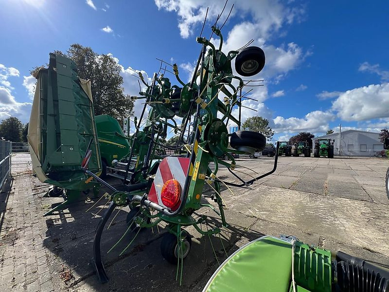 Krone Vendro 900 KW 103-24 - Tedder/ Rake: picture 4 Krone Vendro 900 KW 103-24 - Tedder/ Rake: picture 4
