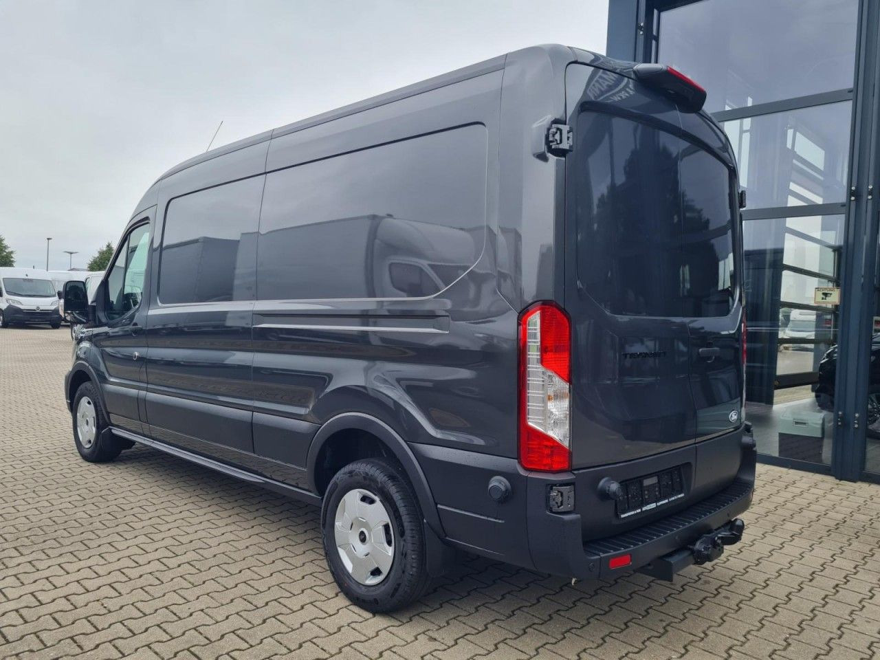 Lease a  Ford Transit 350 Kasten TDCi L3H2 Trend KAMERA AHK Ford Transit 350 Kasten TDCi L3H2 Trend KAMERA AHK: picture 7